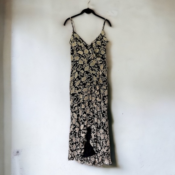 • Express • Floral Ruffle Wrap Front Maxi Dress in Black Print - Picture 8 of 10